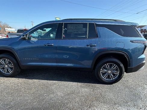 New 2026 Chevrolet Traverse LT w/ Driver Confidence Package image 8