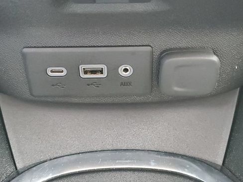 Used 2025 Chevrolet Malibu LT FWD image 33