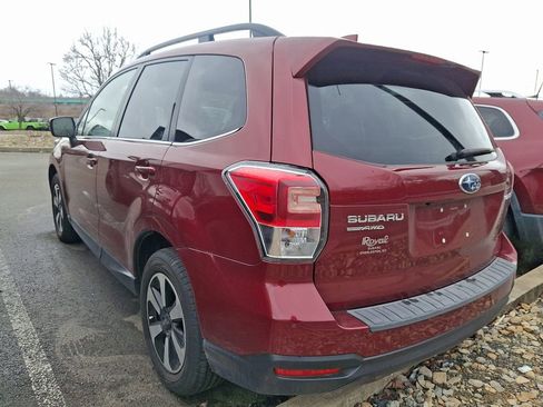 Used 2018 Subaru Forester 2.5i Limited w/ Popular Package #2 image 3