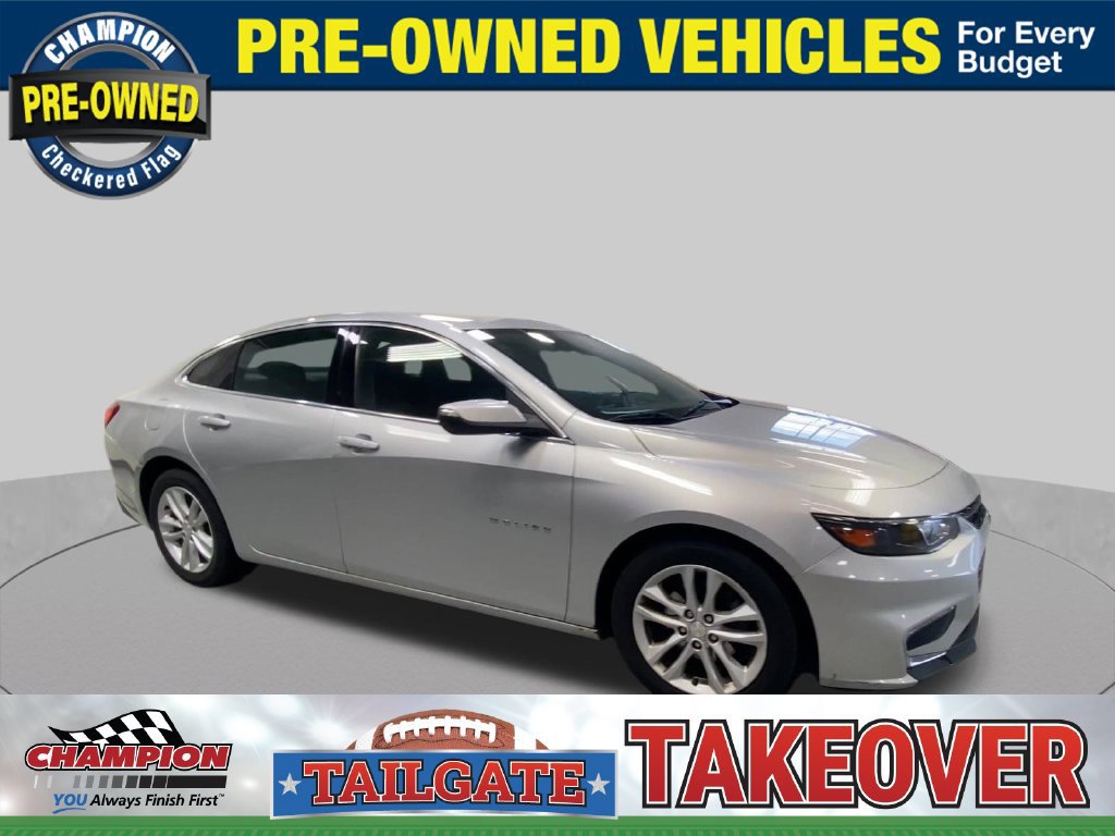 Used 2016 Chevrolet Malibu LT FWD image 2