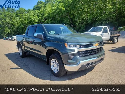 Used 2025 Chevrolet Silverado 1500 LT AWD/4WD image 7