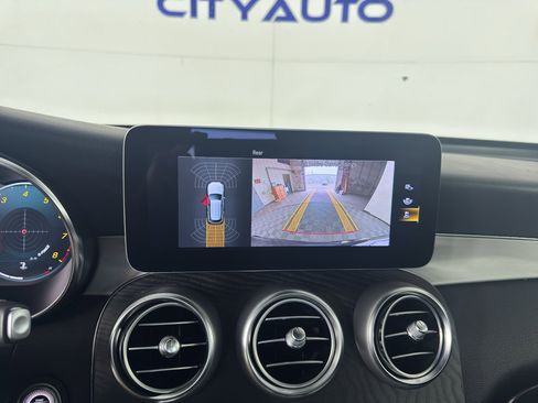 Used 2021 Mercedes-Benz GLC 300 w/ Multimedia Package image 24