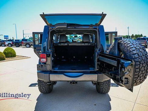 Used 2017 Jeep Wrangler Unlimited Sport AWD/4WD image 17