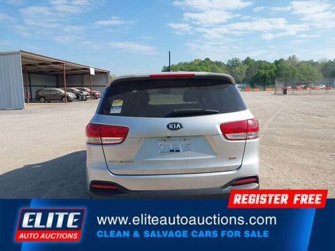 Used 2018 Kia Sorento L image 31