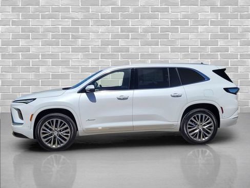 New 2026 Buick Enclave Avenir w/ Super Cruise Package FWD image 9