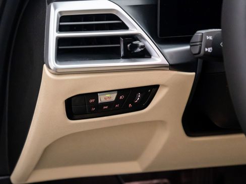 New 2026 BMW 330i xDrive Sedan w/ Premium Package image 20