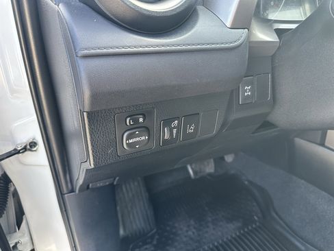 Used 2017 Toyota RAV4 LE w/ All Weather Liner Package image 39