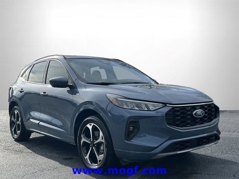 Certified 2024 Ford Escape ST-Line Select w/ Tech Pack #2 image 4