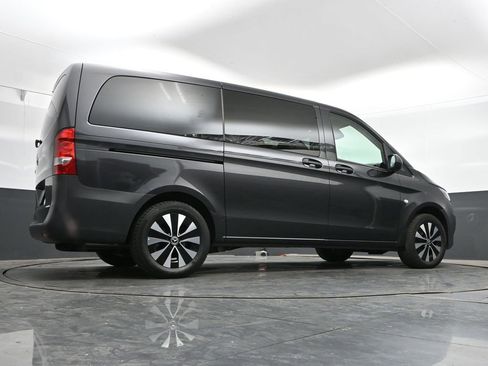 Used 2023 Mercedes-Benz Metris Passenger image 40