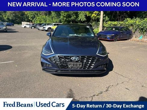Used 2021 Hyundai Sonata Limited FWD image 2