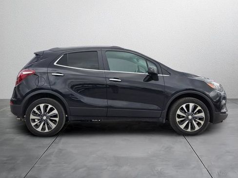 Used 2022 Buick Encore Preferred w/ Safety Package FWD image 5