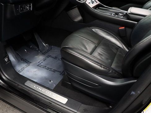 Used 2021 Lincoln Aviator Reserve w/ Equipment Group 201A image 27