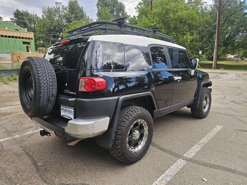 Used 2007 Toyota FJ Cruiser 4WD image 5