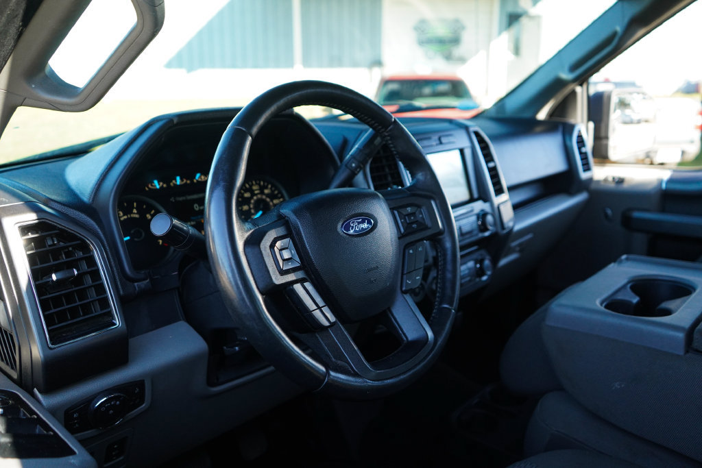 Used 2018 Ford F150 XLT w/ Equipment Group 302A Luxury AWD/4WD image 6