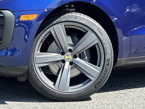 New 2025 Porsche Macan Turbo image 14