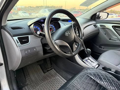 Used 2013 Hyundai Elantra GLS image 15