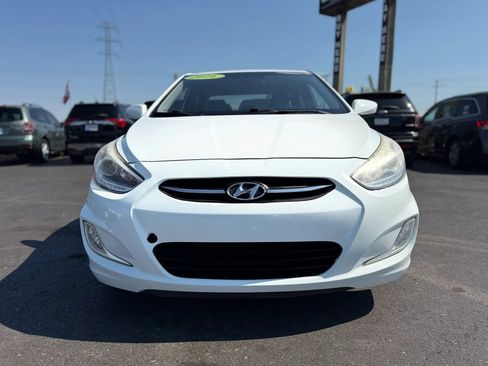 Used 2016 Hyundai Accent SE w/ Option Group 03 FWD image 11