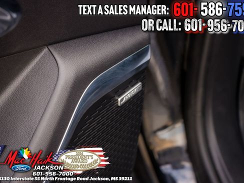 Used 2024 Chevrolet Traverse Z71 w/ Enhanced Driving Package image 14