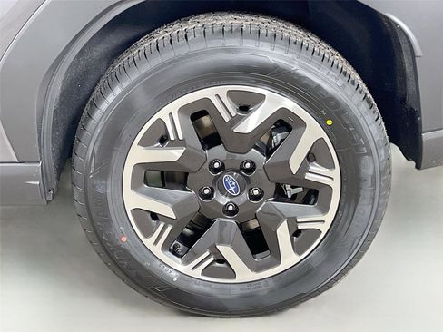 Used 2026 Subaru Forester Premium image 32
