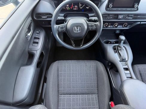 Used 2024 Honda HR-V LX image 9