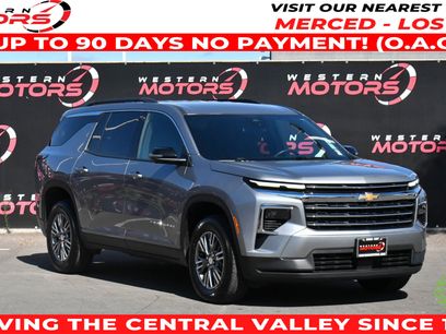 Used 2024 Chevrolet Traverse LT