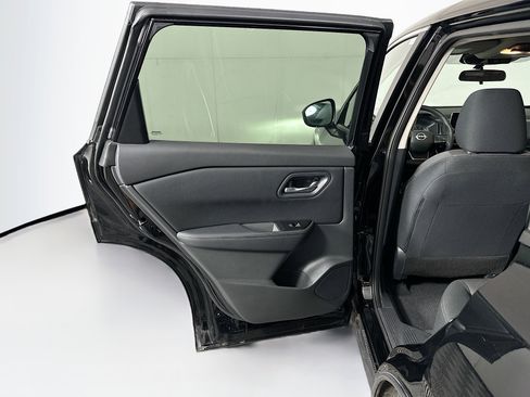 Used 2026 Nissan Rogue SV FWD image 25