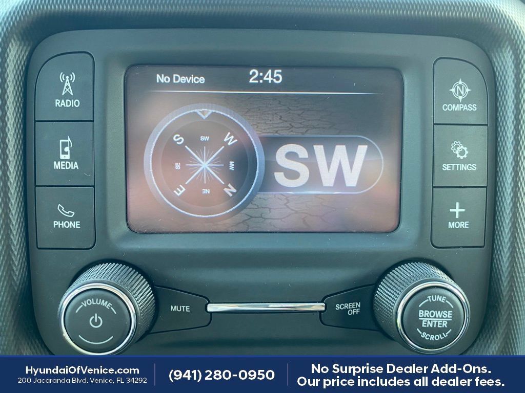 Used 2018 Jeep Wrangler Sport AWD/4WD image 6