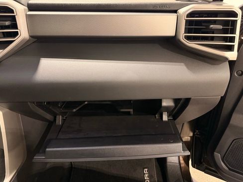 Used 2022 Toyota Tundra Limited w/ Power Package RWD image 29