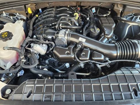 Used 2025 Jeep Grand Cherokee L Altitude RWD image 33