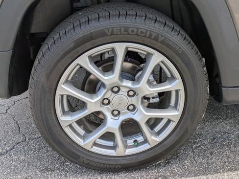 Certified 2022 Jeep Compass Latitude AWD/4WD image 8