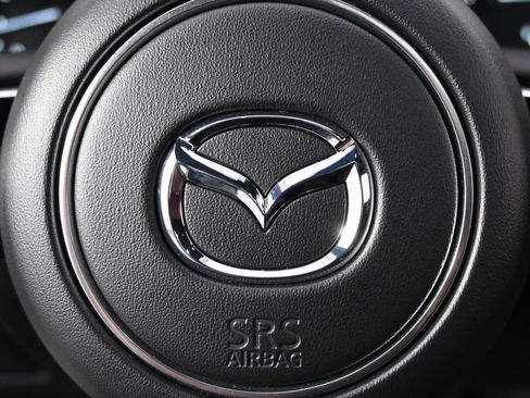 Used 2025 MAZDA MAZDA3 Hatchback w/Premium Plus Pkg image 36