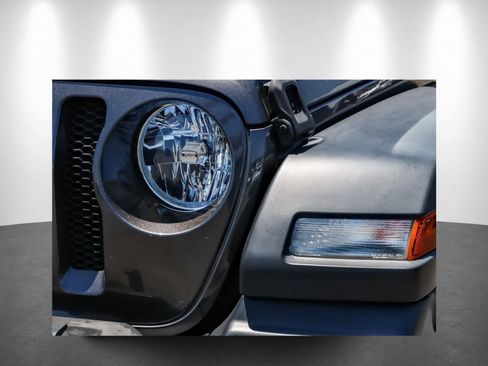 Used 2021 Jeep Wrangler Unlimited Sport AWD/4WD image 2
