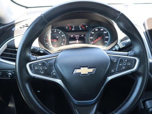 Used 2023 Chevrolet Malibu RS FWD image 18