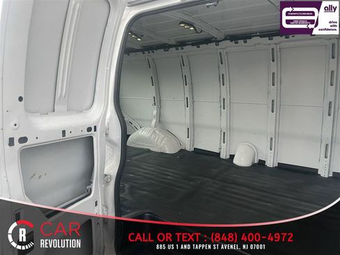 Used 2021 Chevrolet Express 2500 Extended w/ Driver Convenience Package RWD image 18