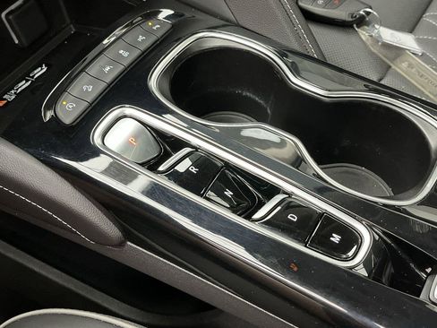 Used 2023 Buick Envision Avenir AWD/4WD image 25