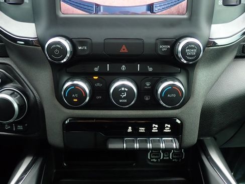 Used 2022 RAM 1500 Big Horn w/ Built-to-serve Edition AWD/4WD image 18