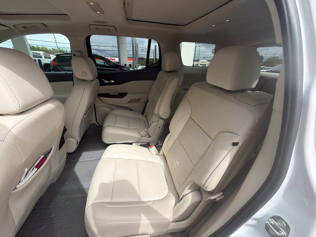 Certified 2023 GMC Acadia Denali w/ Denali Technology Package AWD/4WD image 6