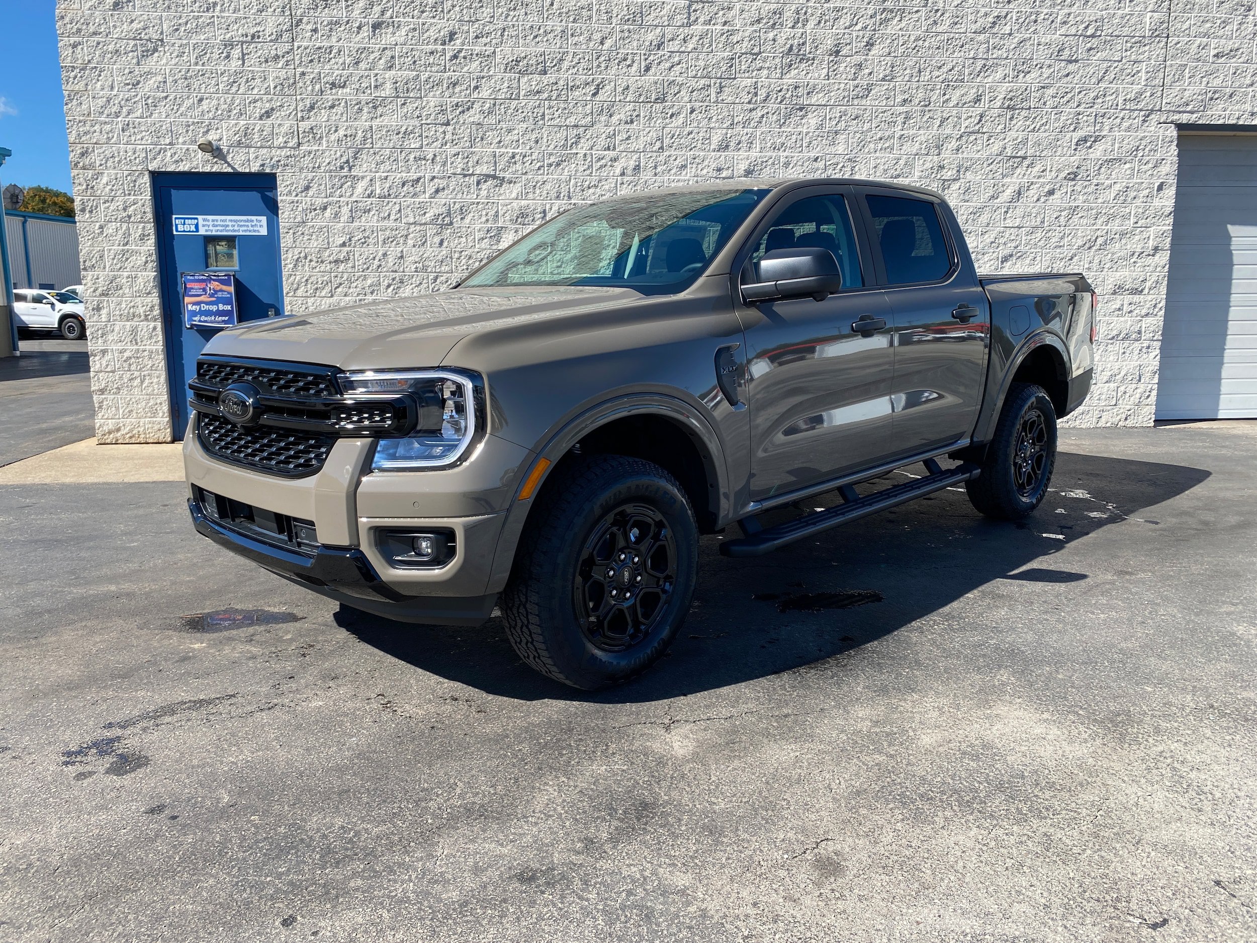 New 2026 Ford Ranger XLT w/ Equipment Group 301A High AWD/4WD image 2