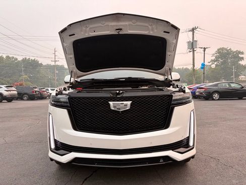 Used 2021 Cadillac Escalade ESV Sport Platinum w/ LPO, ONYX Package AWD/4WD image 10