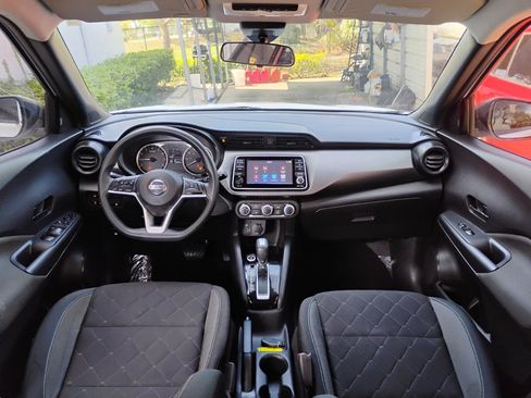 Used 2020 Nissan Kicks S image 50