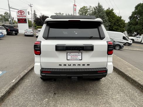 Certified 2026 Toyota 4Runner SR5 AWD/4WD image 6