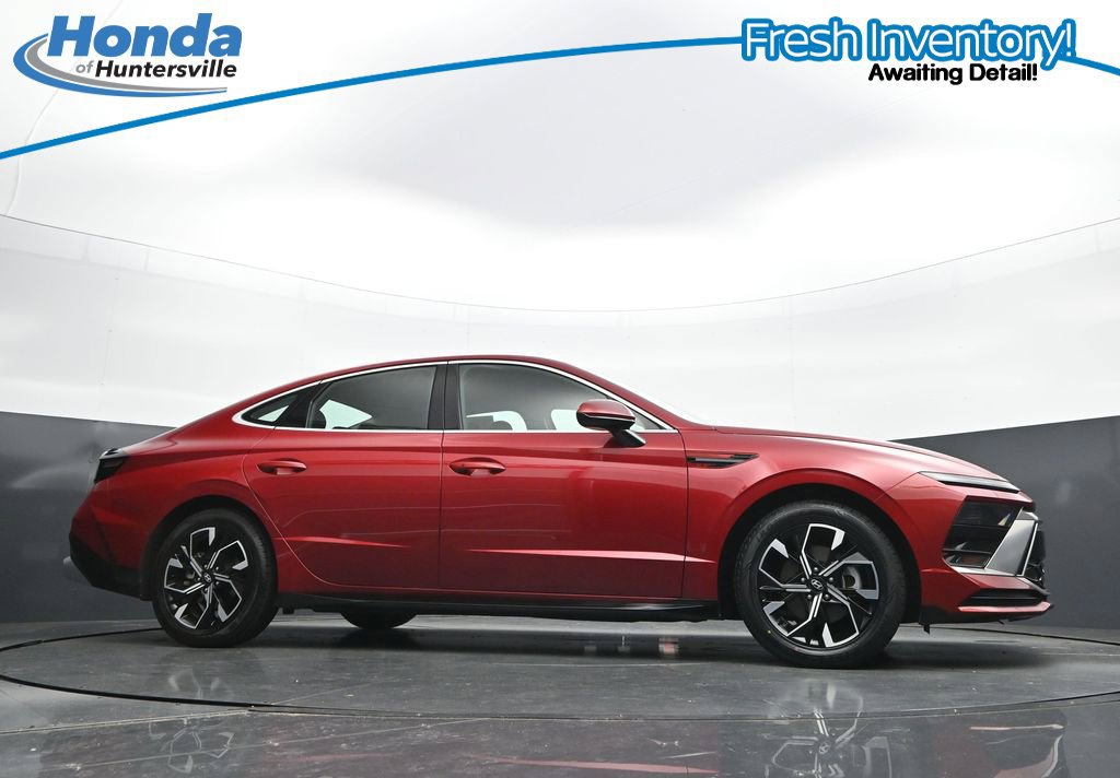 Used 2025 Hyundai Sonata SEL FWD image 35