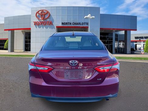 Used 2019 Toyota Camry LE image 9