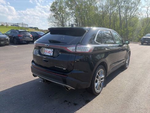 Used 2016 Ford Edge Titanium w/ Equipment Group 302A AWD/4WD image 7