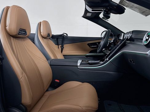 New 2026 Mercedes-Benz CLE 450 4MATIC Cabriolet image 7