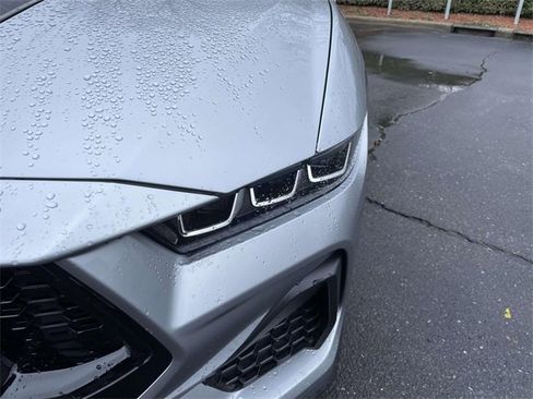 Used 2025 Ford Mustang GT Premium image 34