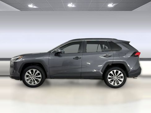 Used 2023 Toyota RAV4 XLE Premium FWD image 2