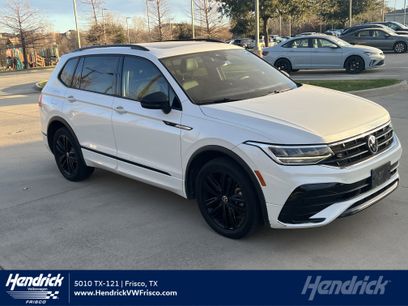 Certified 2022 Volkswagen Tiguan SE R-Line