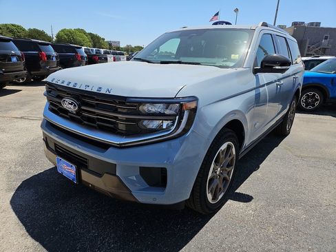 New 2027 Ford Expedition King Ranch AWD/4WD image 4