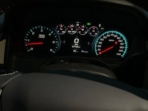 Used 2017 GMC Yukon Denali w/ Open Road Package image 21